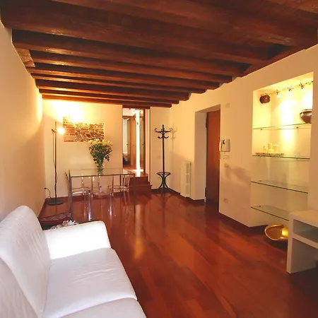 Corte Quaranta Apartman *